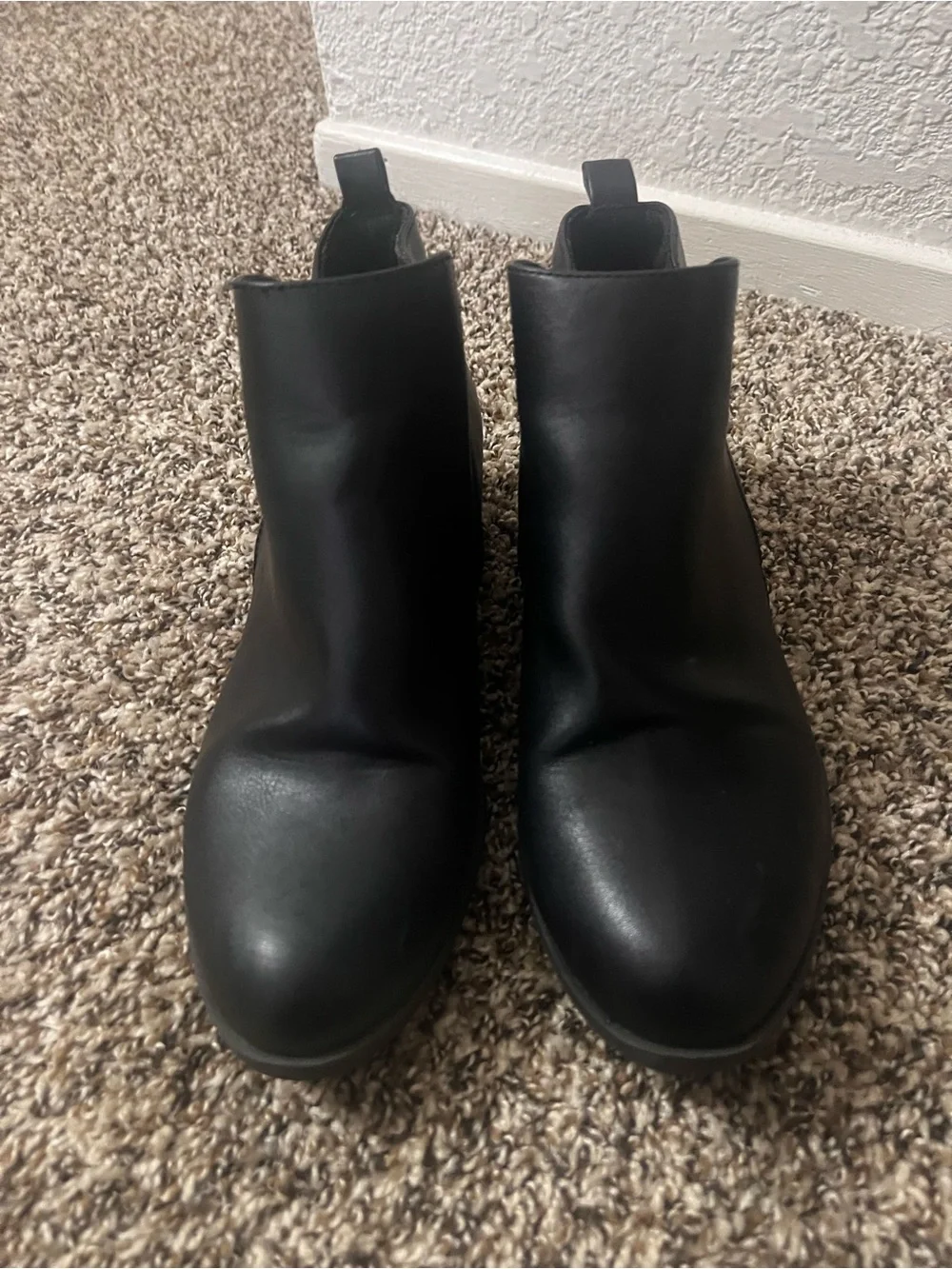 Men's Black Leather Chelsea Boots - Classic Slip-On Ankle Boots